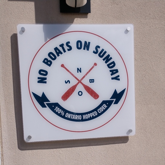 Meet your Posher, Jennifer - Picture 1 of 1